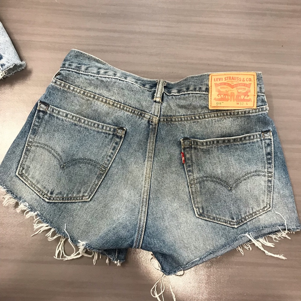 Levi’s 511 vintage cutoff shorts